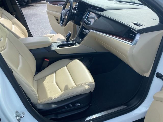 Used 2019 Cadillac XT5 Premium Luxury AWD/4WD image 42