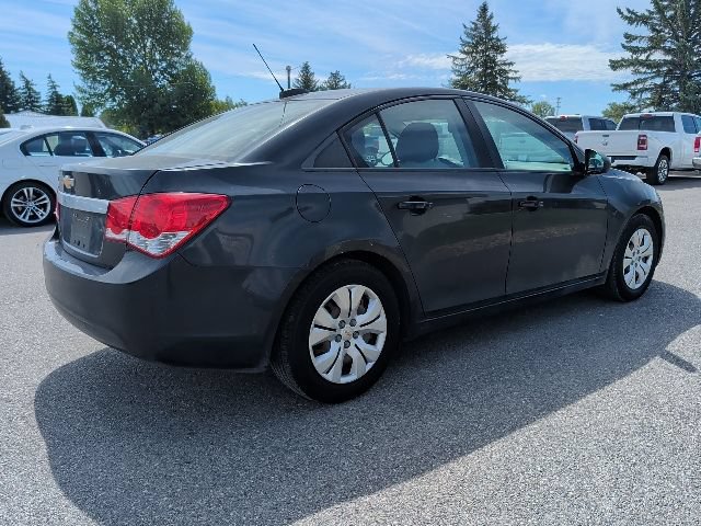 Used 2016 Chevrolet Cruze LS FWD image 3