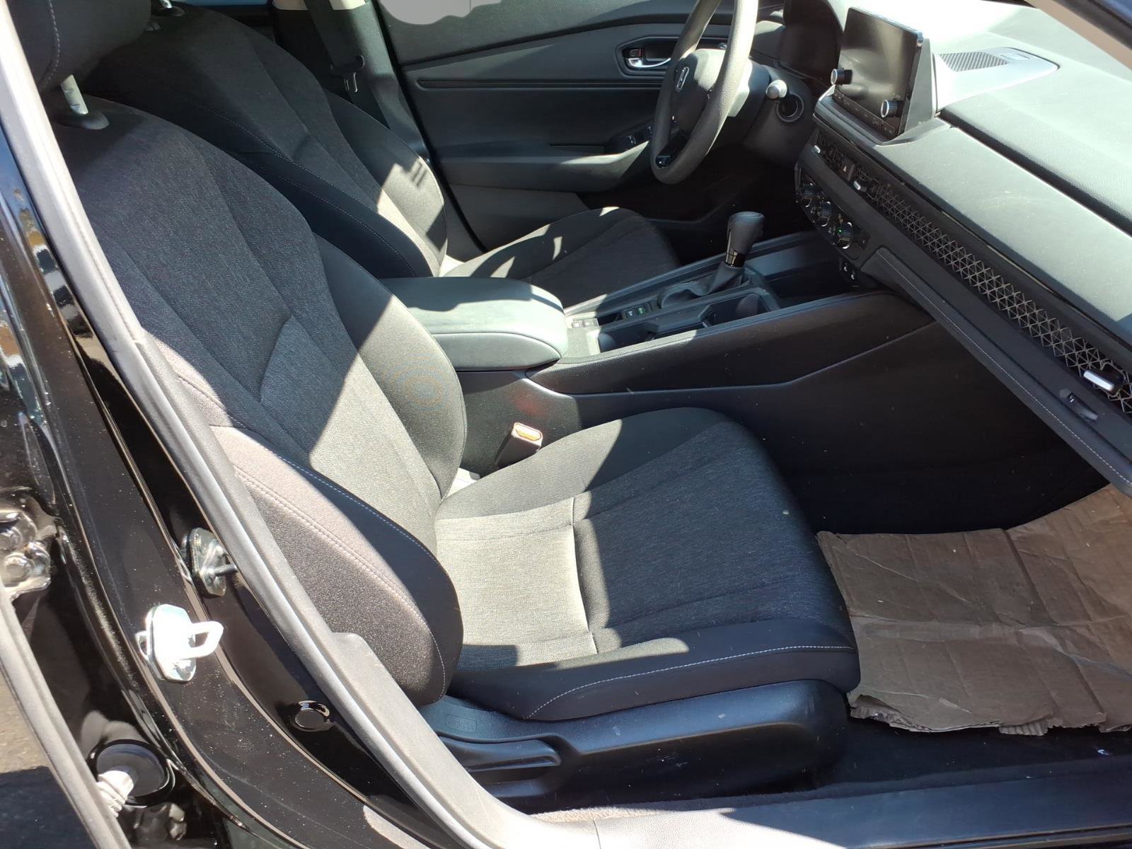 Used 2023 Honda Accord EX image 6