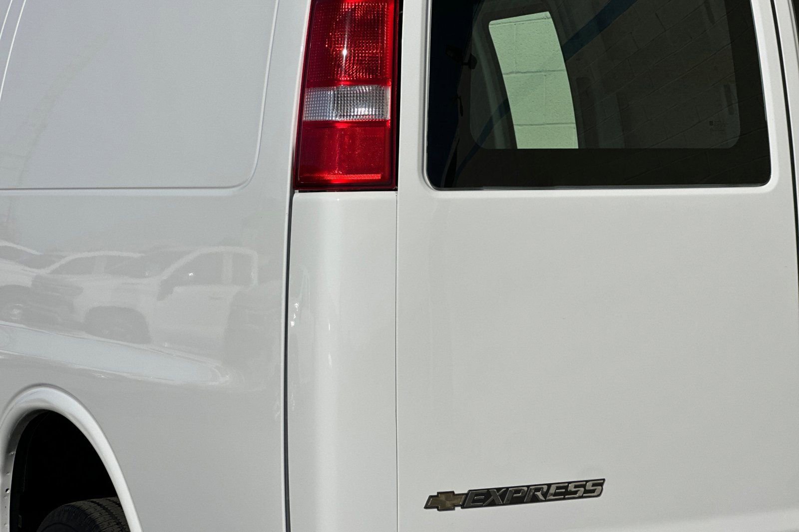 Certified 2024 Chevrolet Express 2500 w/ Driver Convenience Package image 31