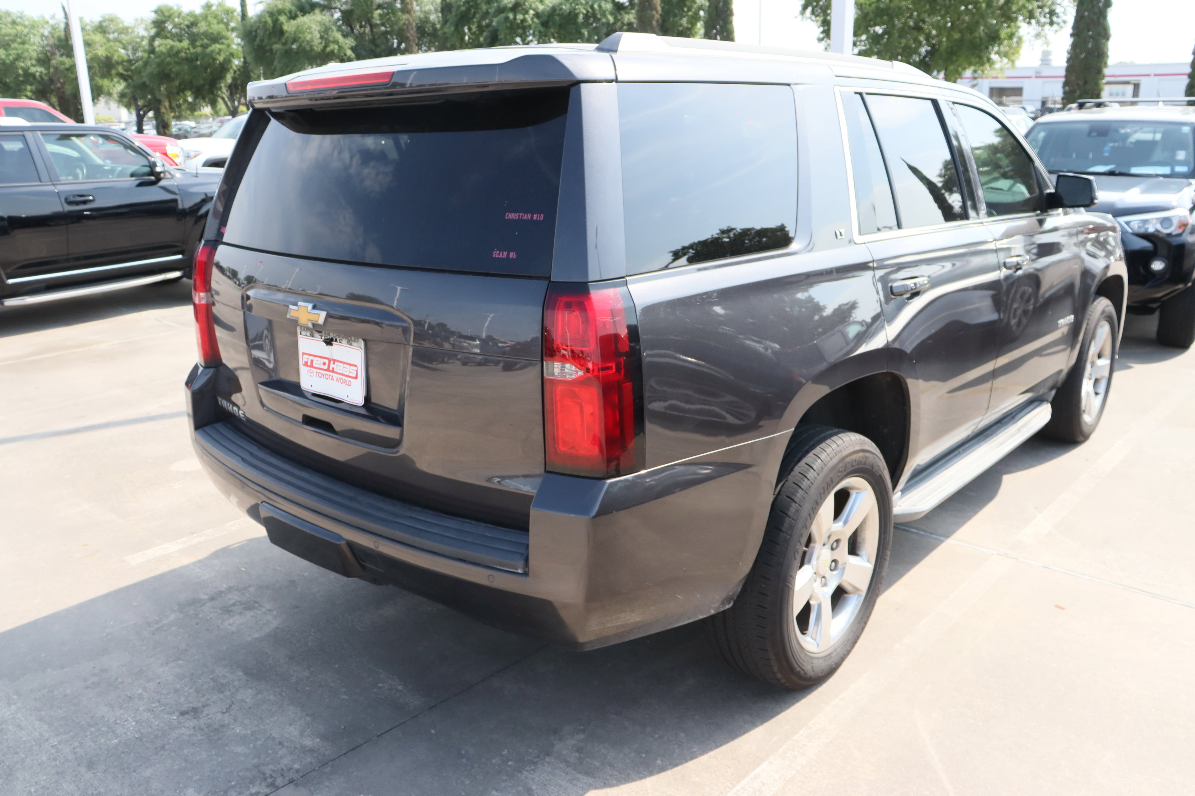 Used 2015 Chevrolet Tahoe LT w/ Luxury Package RWD image 10