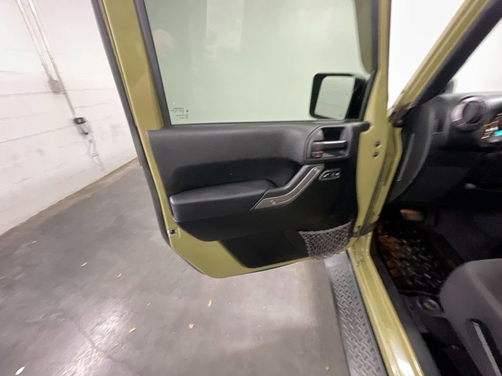 Used 2013 Jeep Wrangler Unlimited Sport image 18