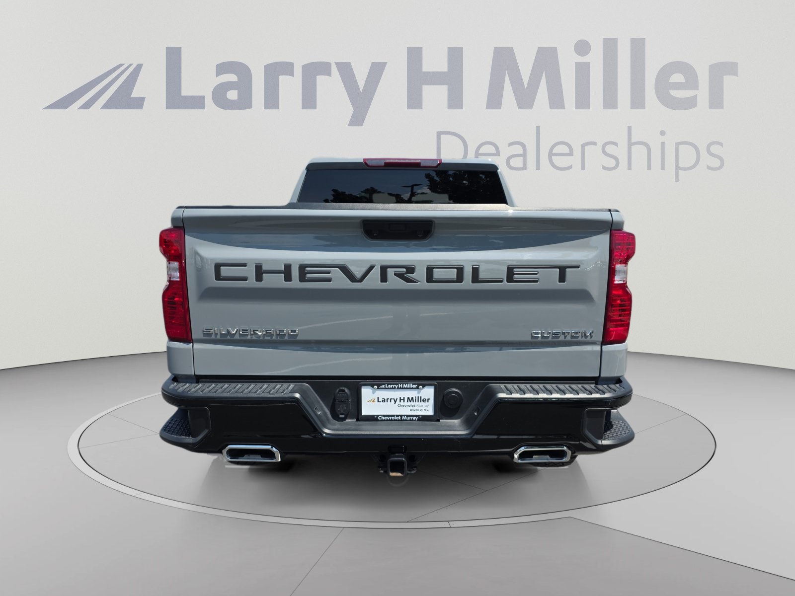 Used 2024 Chevrolet Silverado 1500 Custom Trail Boss AWD/4WD image 4