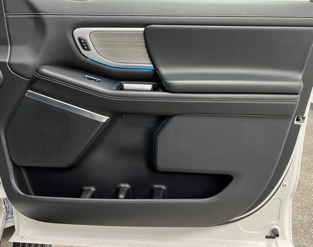 Used 2025 Ford Expedition Max Platinum image 56