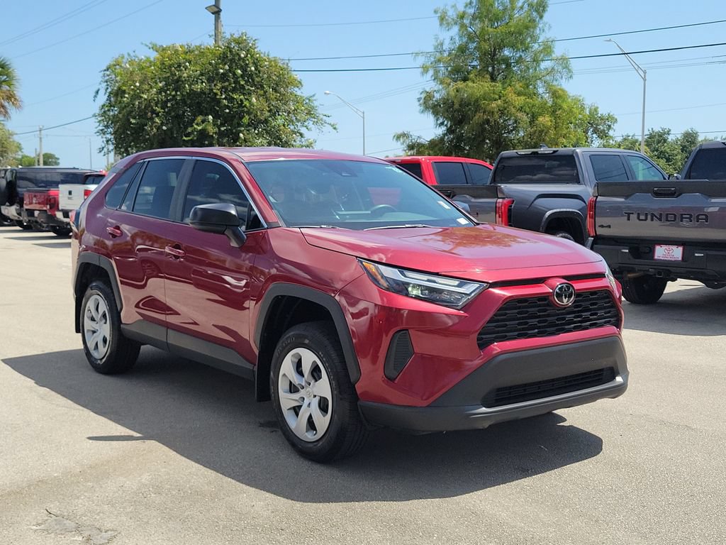 Used 2024 Toyota RAV4 LE FWD image 3