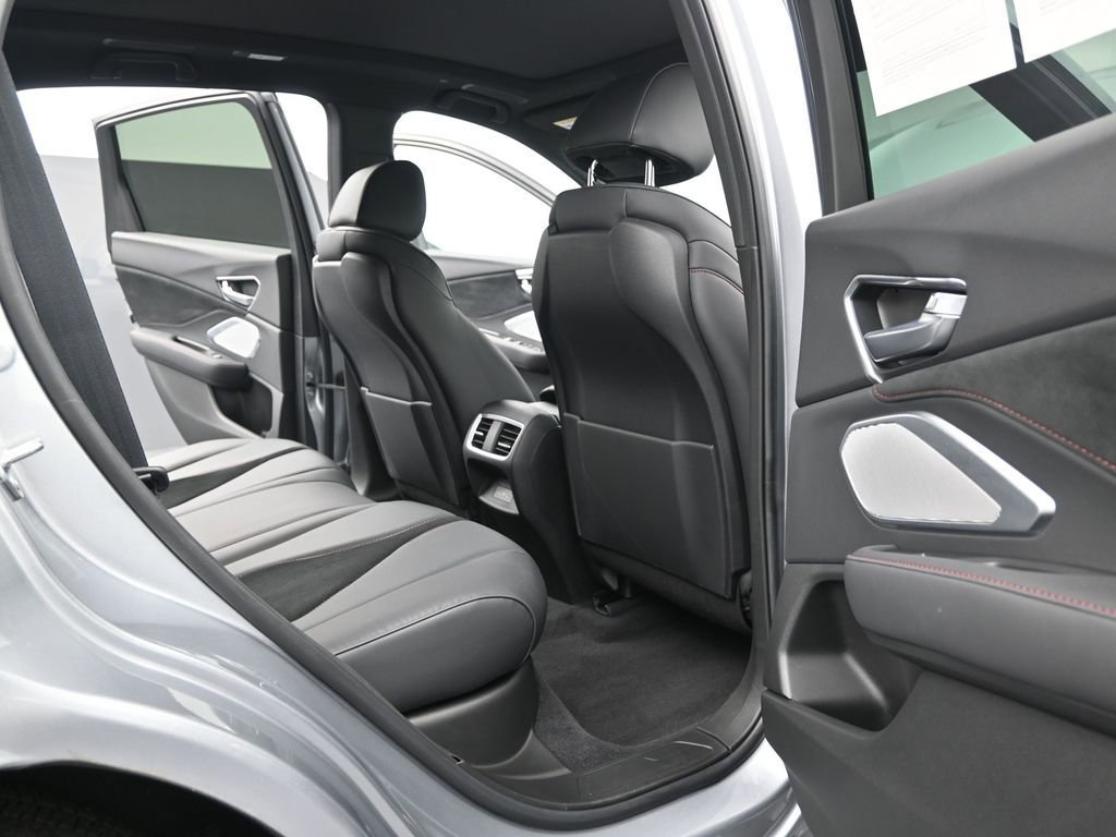 Used 2023 Acura RDX A-Spec image 17
