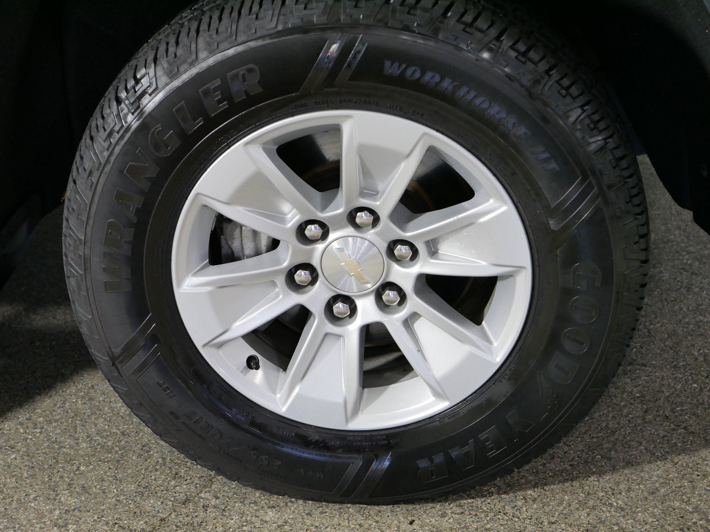 Used 2022 Chevrolet Silverado 1500 LT AWD/4WD image 15