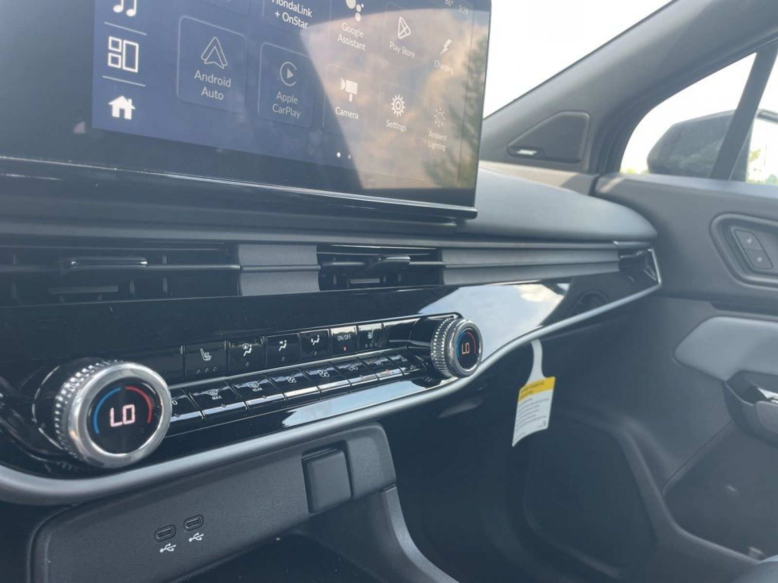 Certified 2024 Honda Prologue Touring image 13