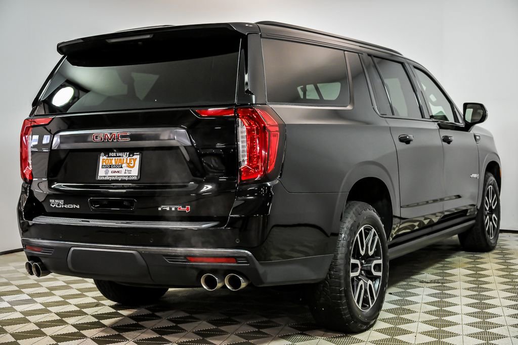 Used 2022 GMC Yukon XL AT4 image 8