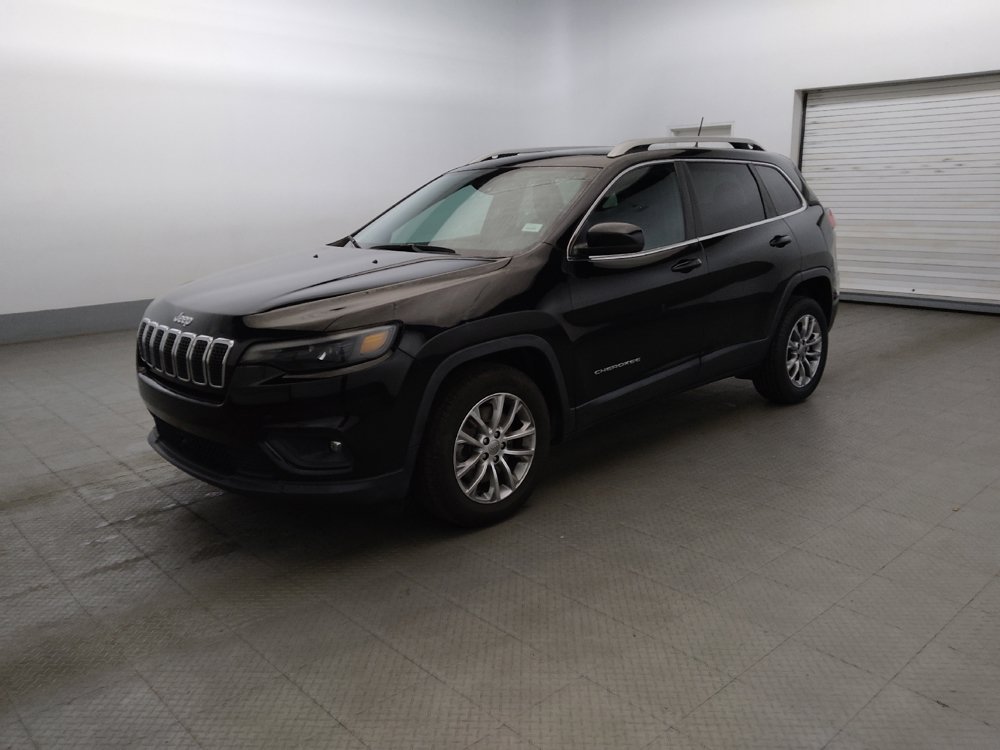 Used 2021 Jeep Cherokee Latitude Plus w/ Sun & Sound Group FWD image 2