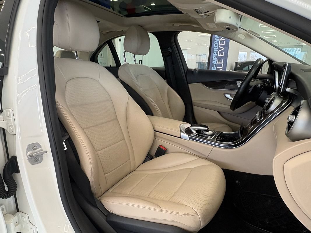 Used 2016 Mercedes-Benz C 300 4MATIC Sedan image 23