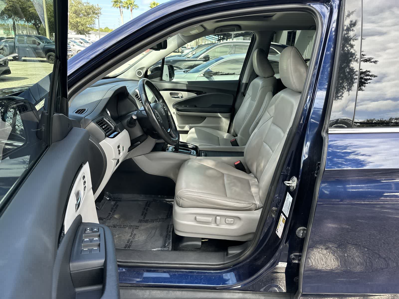 Used 2019 Honda Ridgeline RTL-E image 2