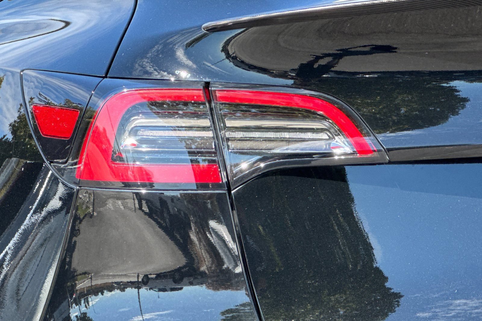 Used 2022 Tesla Model Y Performance AWD/4WD image 43