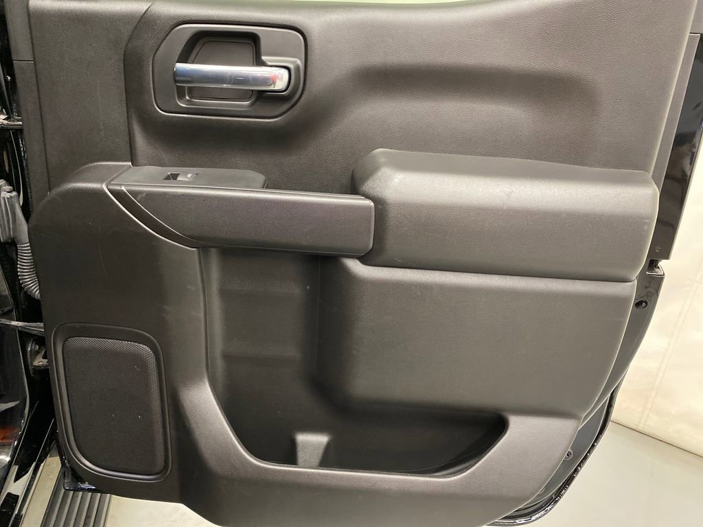 Used 2023 Chevrolet Silverado 1500 Custom image 13