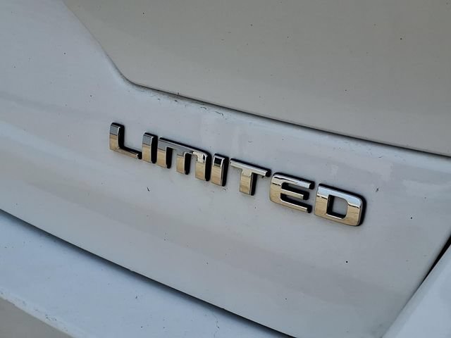 Used 2023 Jeep Grand Cherokee Limited AWD/4WD image 25