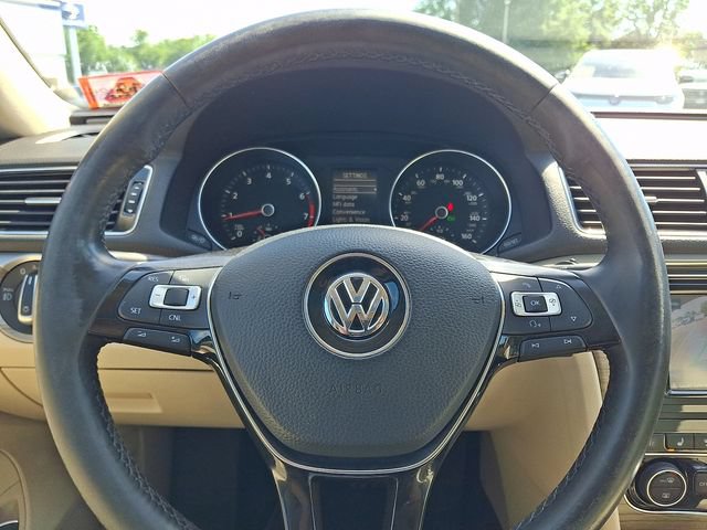 Used 2017 Volkswagen Passat 1.8T SE w/ SE Lighting Package FWD image 19