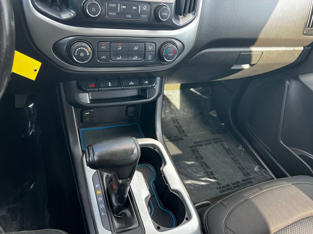 Used 2017 Chevrolet Colorado LT w/ LT Convenience Package image 32