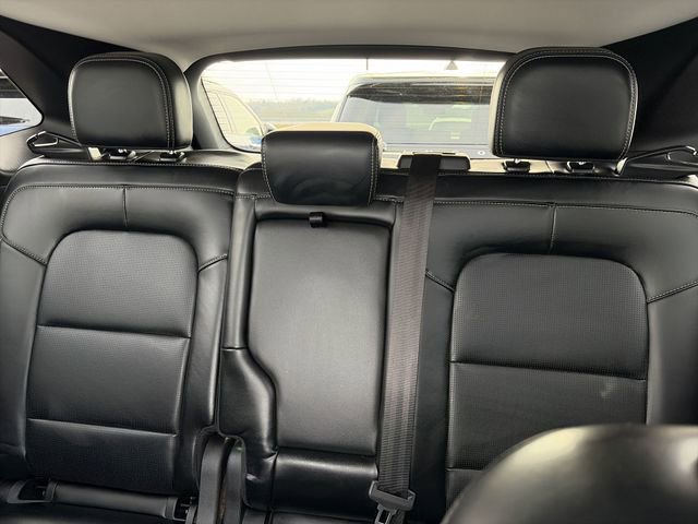 Used 2025 Ford Escape Platinum AWD/4WD image 22