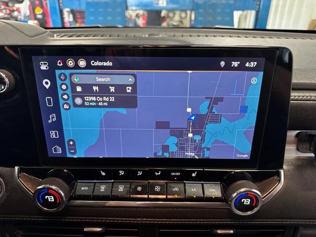 Used 2025 Chevrolet Colorado LT w/ Advanced Trailering Package AWD/4WD image 3