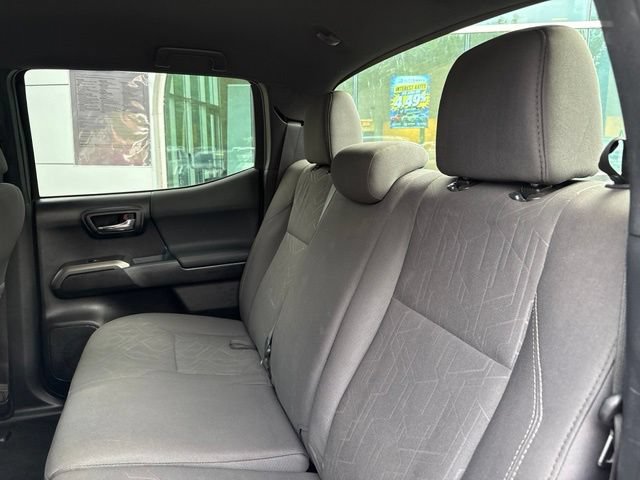 Used 2017 Toyota Tacoma TRD Sport w/ Tow Package (A/T) AWD/4WD image 25