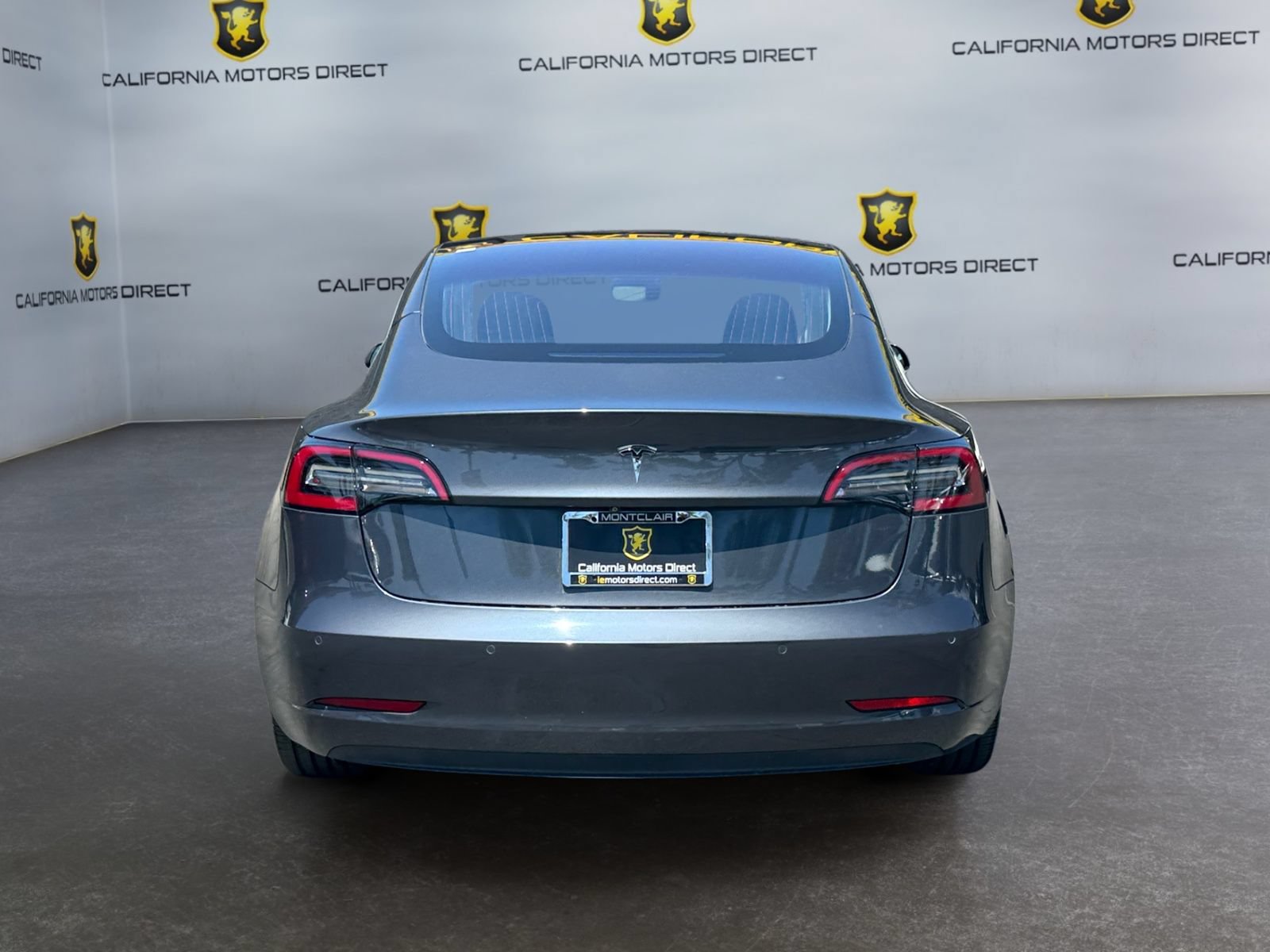 Used 2018 Tesla Model 3 Long Range RWD image 4