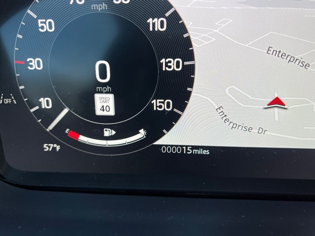New 2025 Land Rover Discovery Dynamic SE AWD/4WD image 18