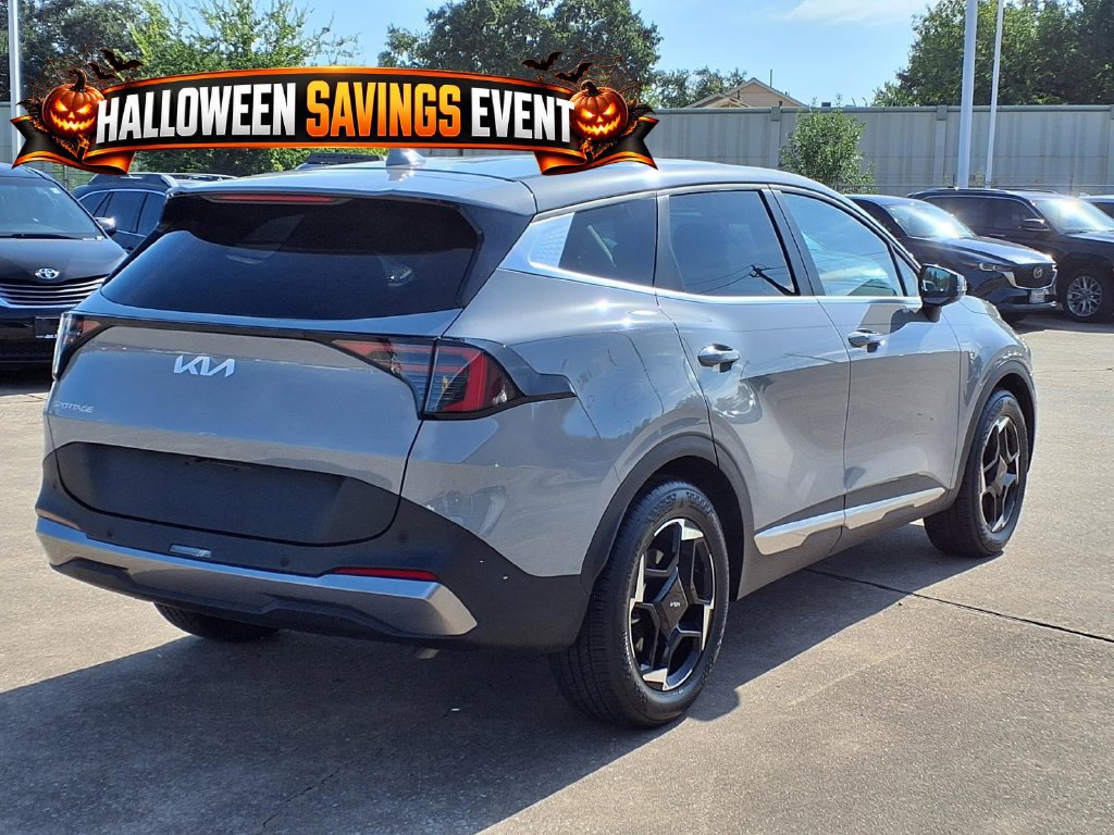 Certified 2026 Kia Sportage EX FWD image 4