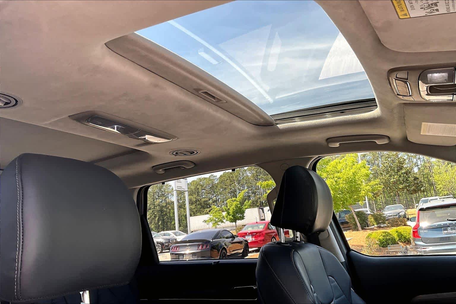 Used 2020 Kia Telluride SX w/ SX Prestige Package AWD/4WD image 13