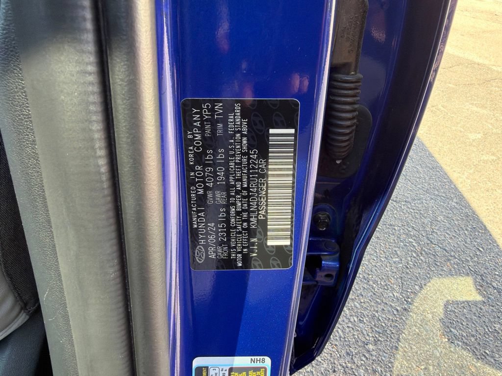 Used 2024 Hyundai Elantra Limited FWD image 37