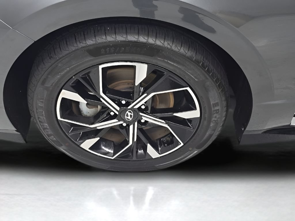 Certified 2025 Hyundai Sonata SEL FWD image 40