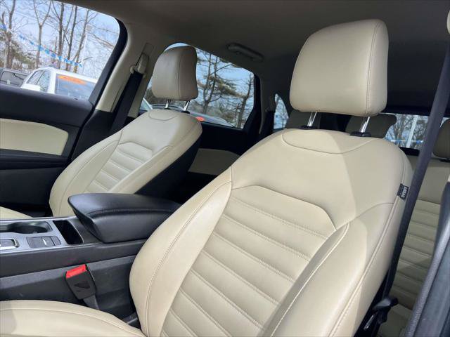 Used 2022 Ford Edge SEL w/ Convenience Package AWD/4WD image 12