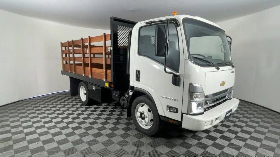 New 2025 Chevrolet Low Cab Forward image 28