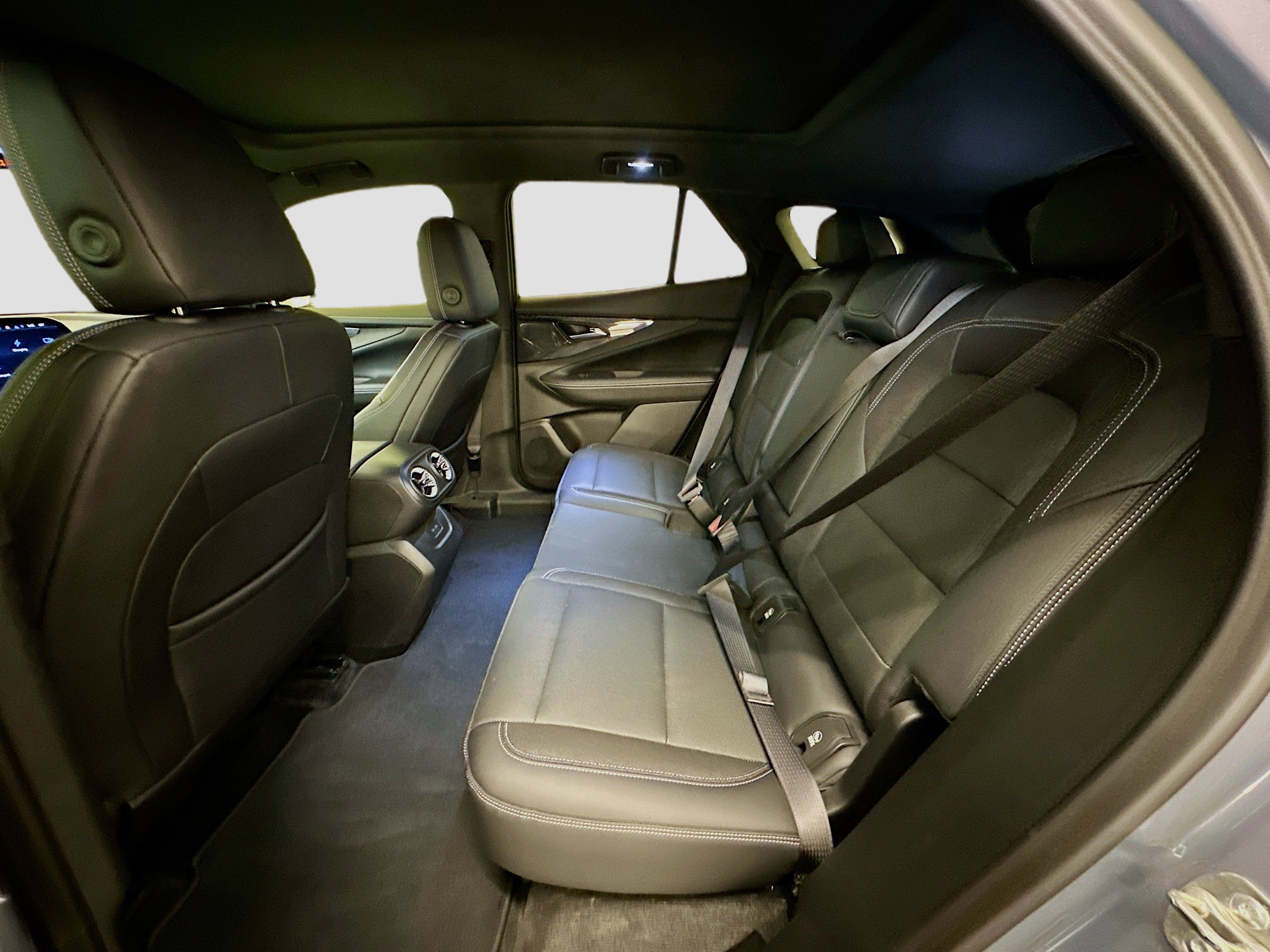 Used 2024 Chevrolet Blazer EV LT image 30