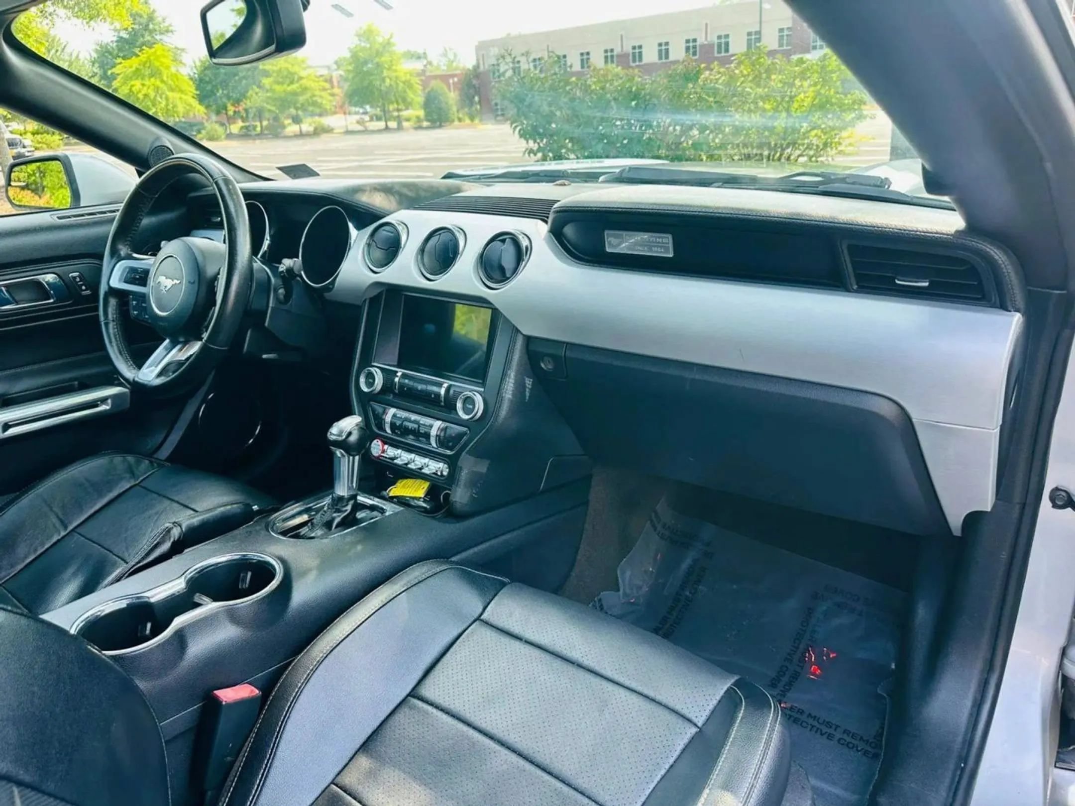 Used 2016 Ford Mustang Premium RWD image 13