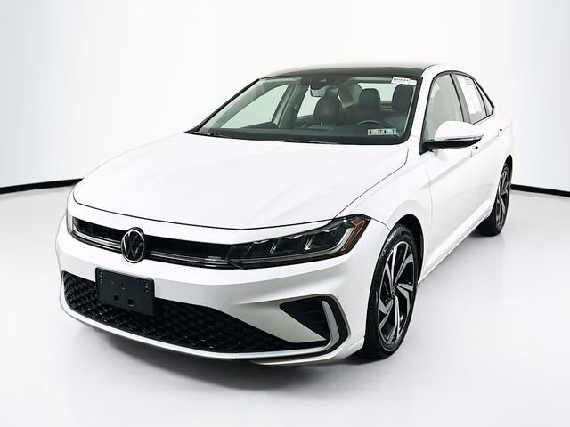 Used 2025 Volkswagen Jetta SEL FWD image 4