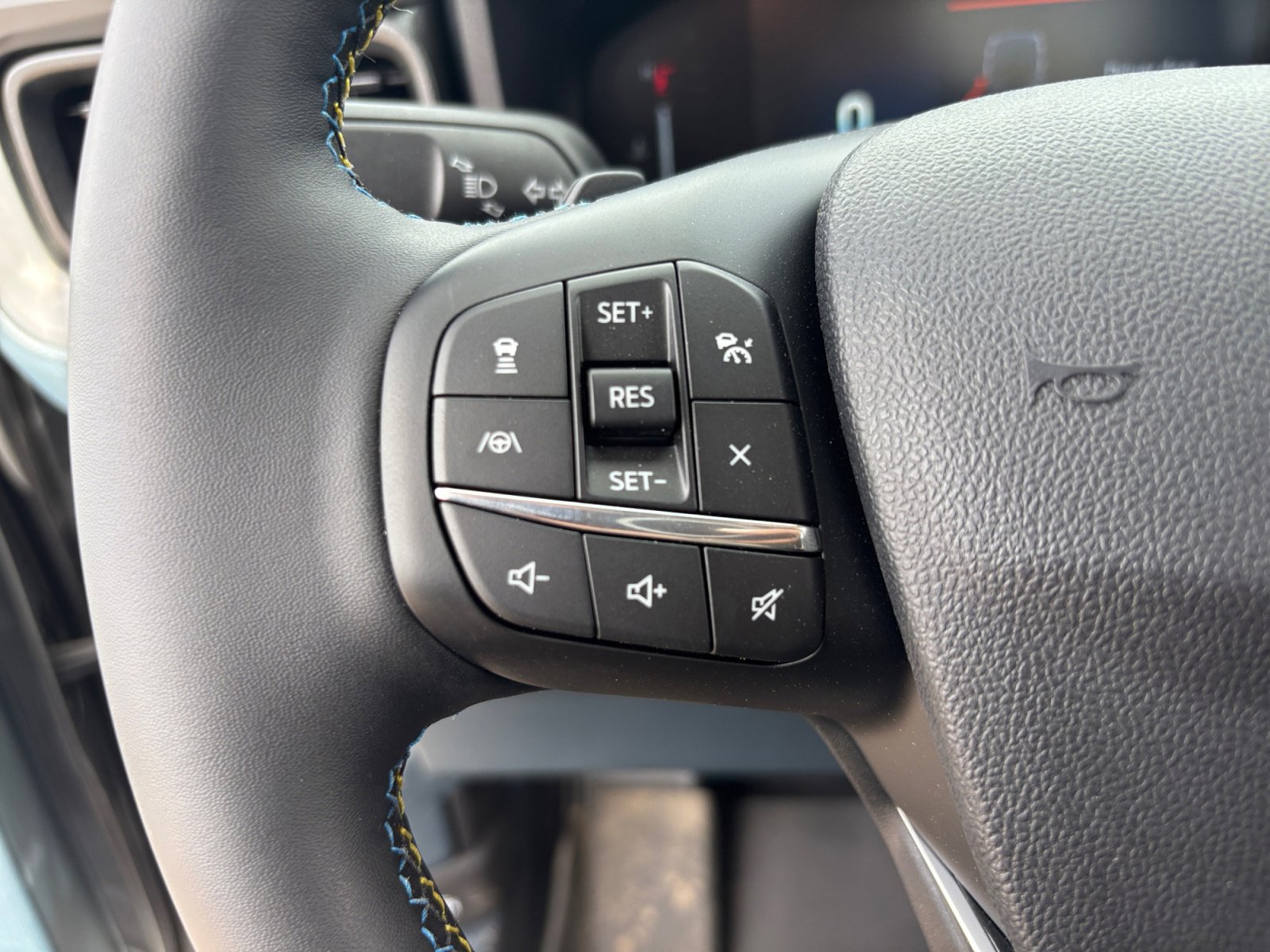 New 2025 Ford Maverick Lobo AWD/4WD image 33