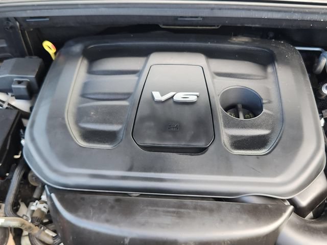 Used 2018 Jeep Grand Cherokee Altitude AWD/4WD image 24
