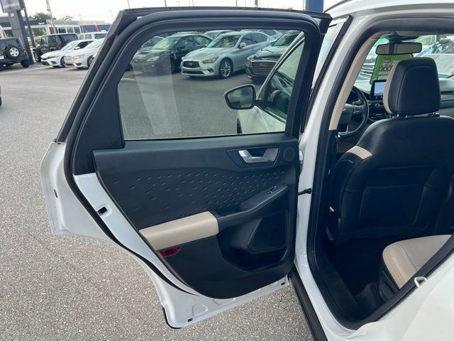 Used 2020 Ford Escape Titanium image 41