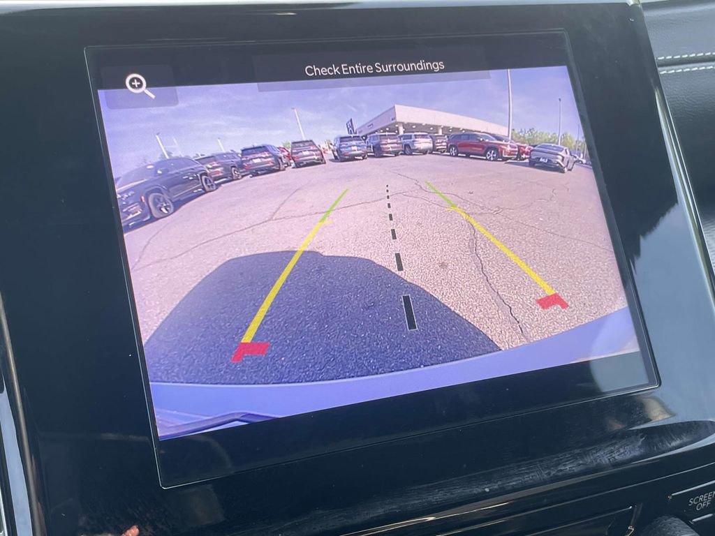 Certified 2025 Jeep Grand Cherokee Laredo X image 38