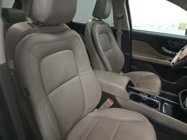 Used 2021 Lincoln Corsair Reserve w/ Equipment Group 201A image 4