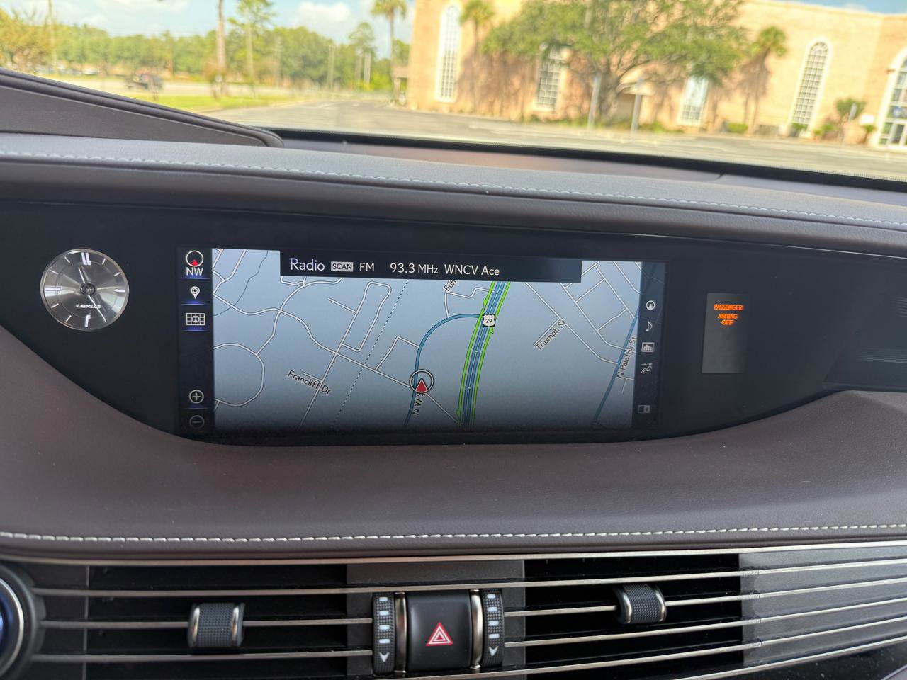 Used 2018 Lexus LS 500h AWD w/ Interior Upgrade Package image 35