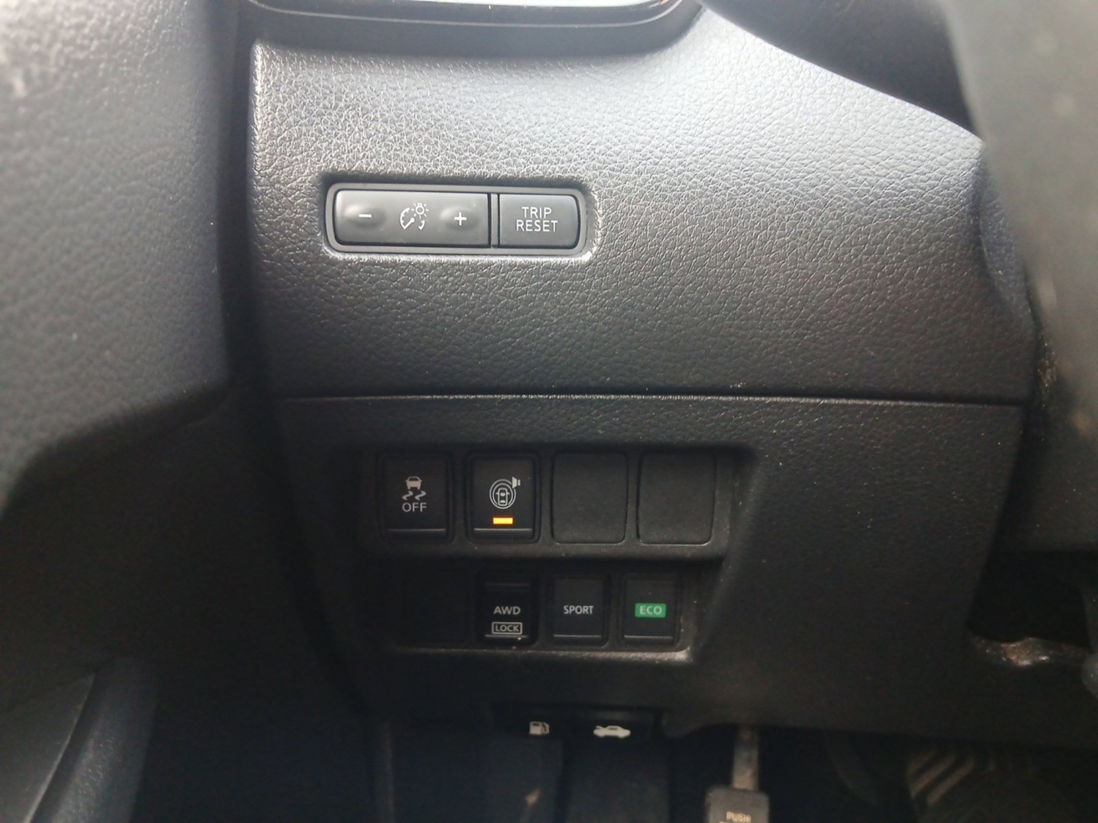 Used 2017 Nissan Rogue SV image 20