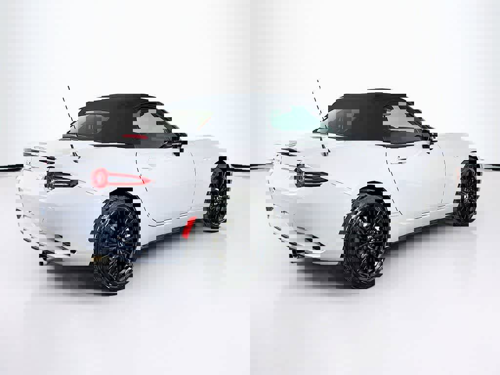 Used 2024 MAZDA MX-5 Miata Club image 23