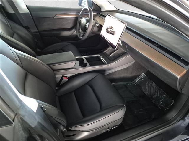 Used 2023 Tesla Model 3 Standard Range RWD image 23