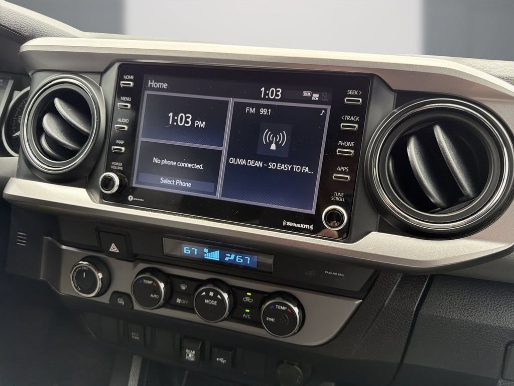 Used 2022 Toyota Tacoma SR5 AWD/4WD image 18