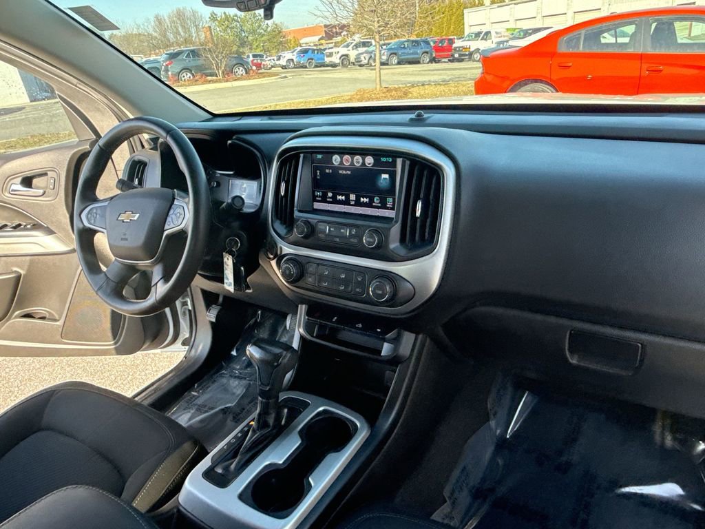 Used 2017 Chevrolet Colorado LT image 26