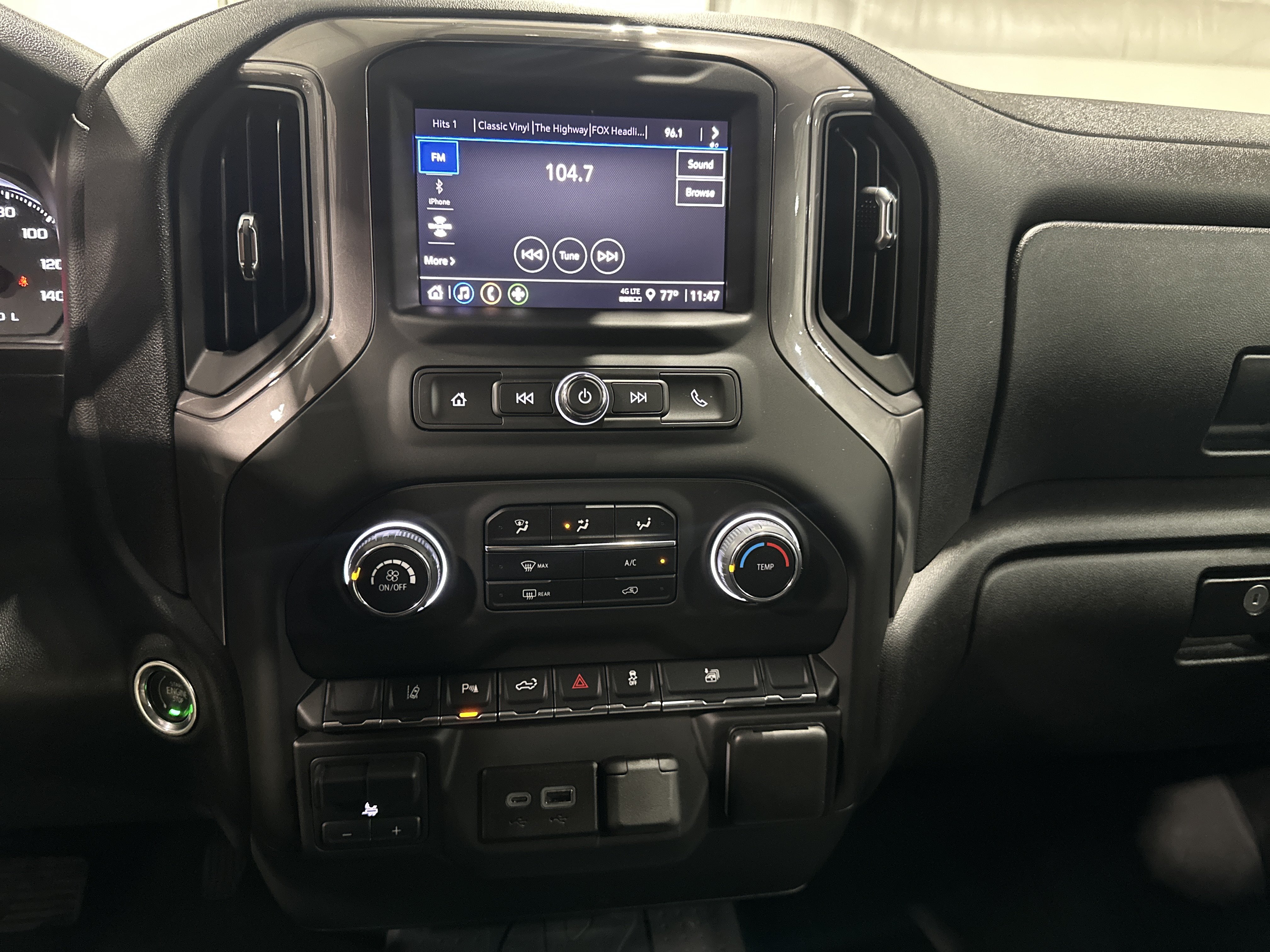 Used 2024 Chevrolet Silverado 2500 Custom w/ Custom Convenience Package AWD/4WD image 15