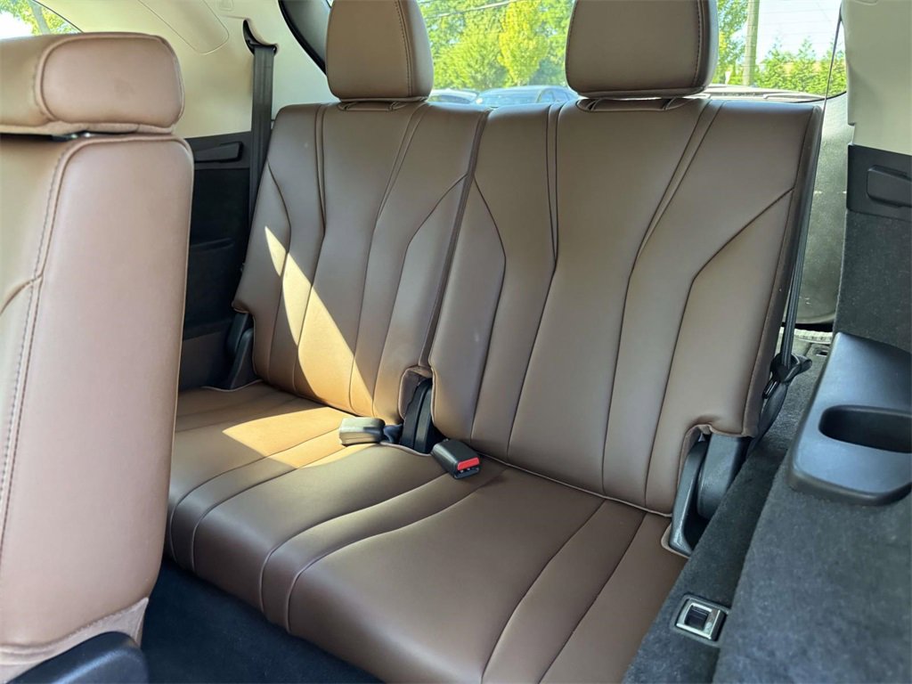 Certified 2024 Acura MDX SH-AWD w/ Technology Package image 10