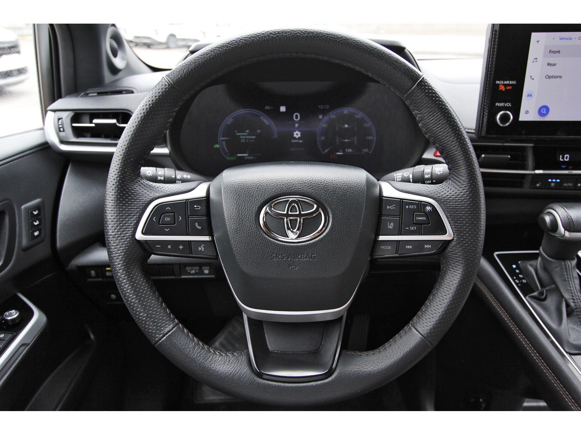 Used 2025 Toyota Sienna Limited AWD/4WD image 17