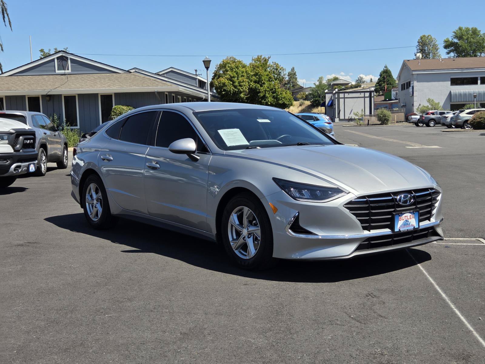 Used 2022 Hyundai Sonata SE FWD image 3